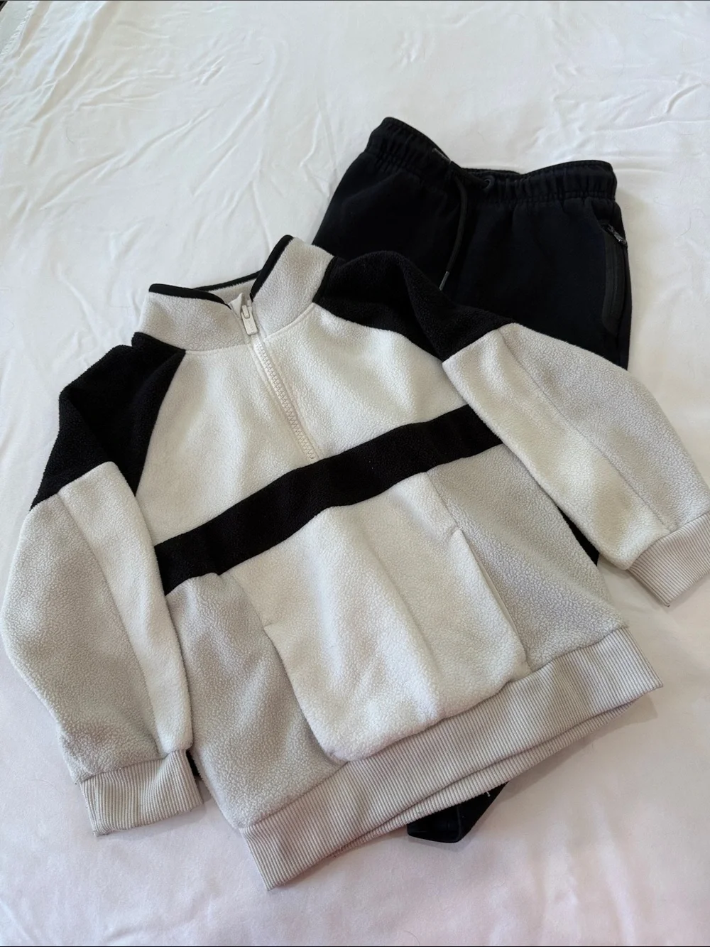 Old Navy Black and Cream Half-Zip Fleece Pullover